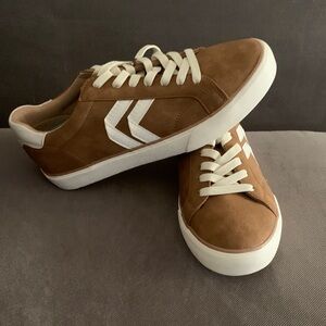 Dr. Scholl's Brown and White Womens Sneakers